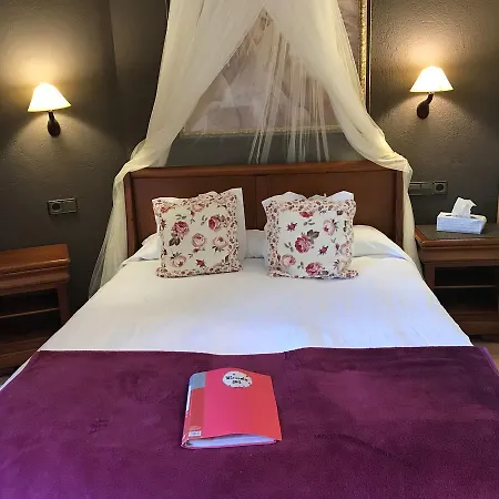 Hotel Cal Teixido 3*